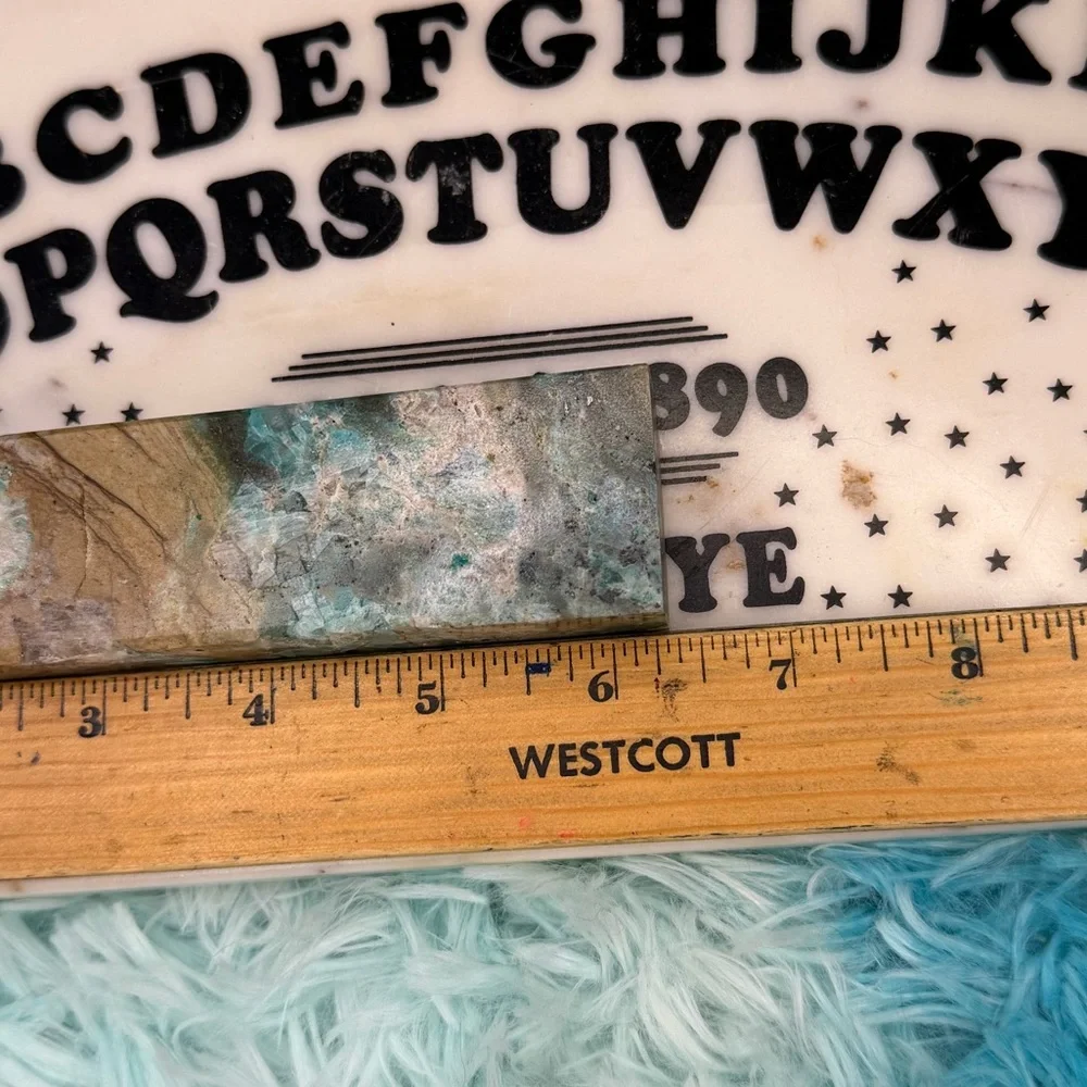 CHRYSOCOLLA WITH FLUORITE CRYSTAL TOWER OBELISK - Picture 8 of 9